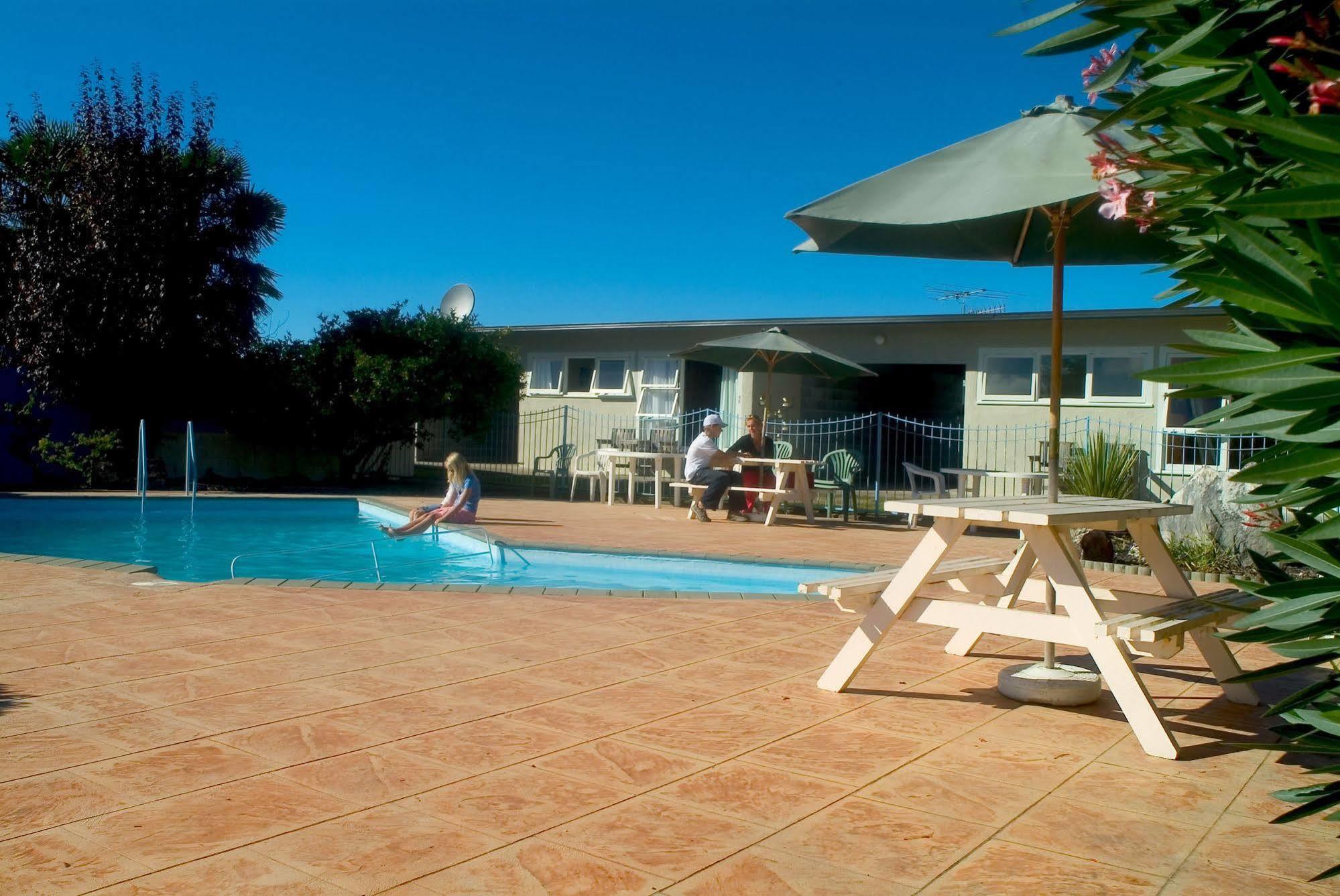 Motueka Garden Motel Bagian luar foto